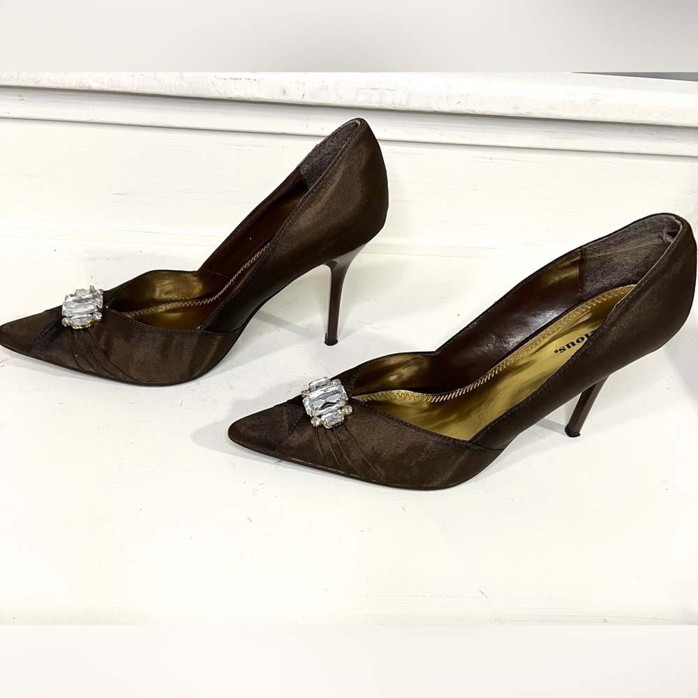 Delicious Brand satin pump/heels with rhinestone. Size 10